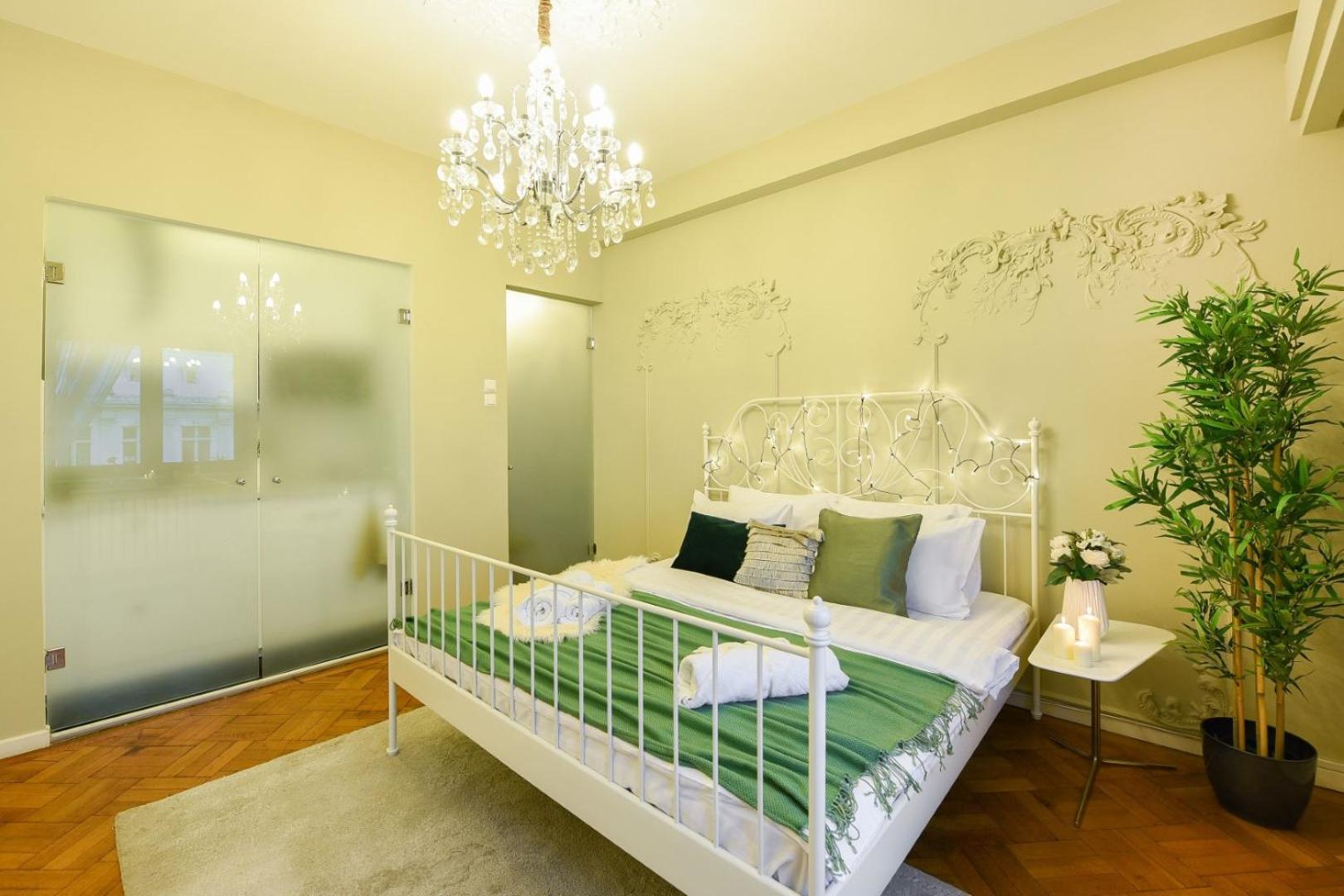 Cozy Studio Overlooking The Old Town Bukarest Exterior foto